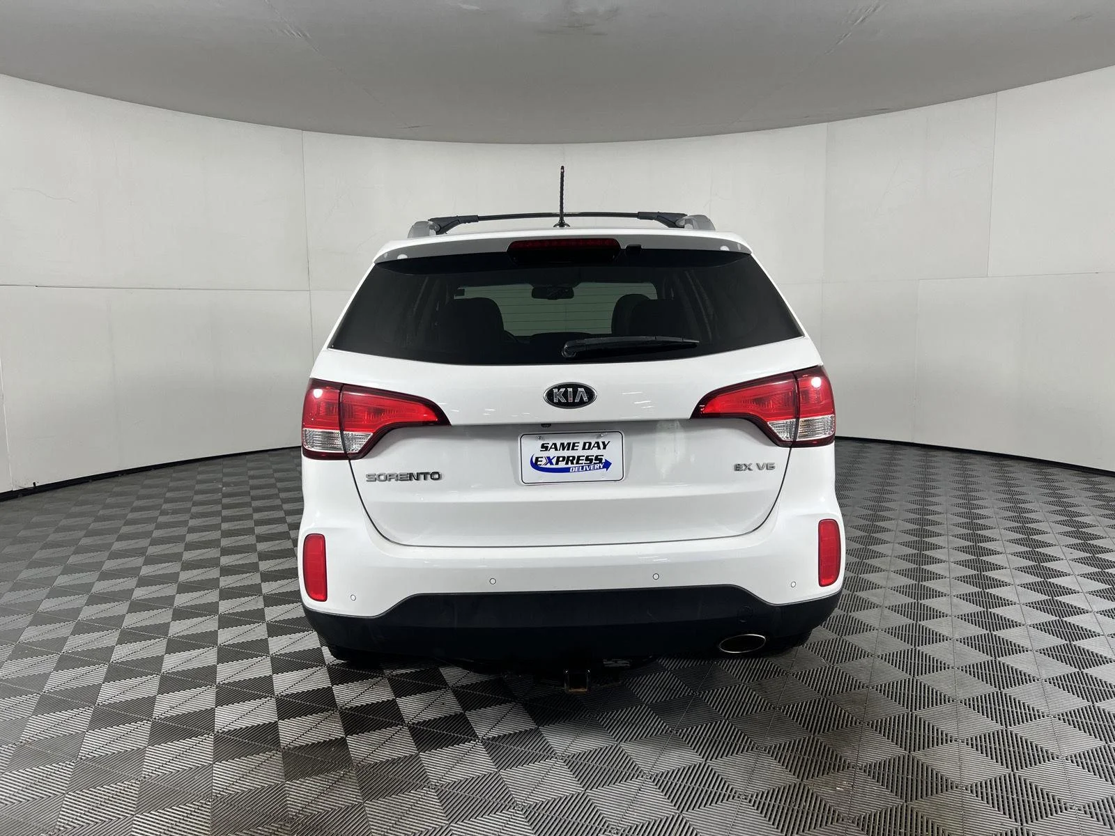 Used 2015 Snow White Pearl Kia EX image 11