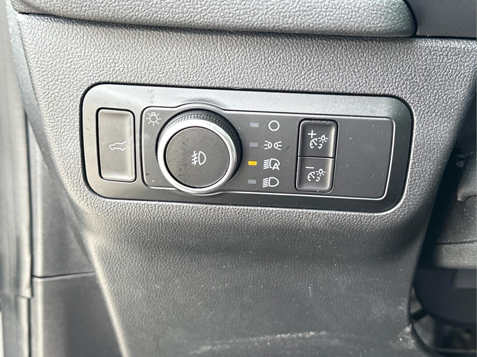 Used 2023  Ford ST-Line Elite image 21