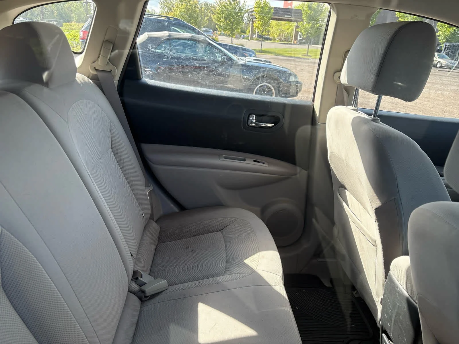 Used 2014 Cayenne Red Nissan S image 11