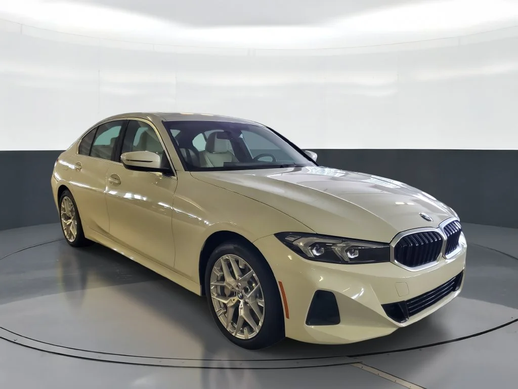 Used 2026 White BMW 330i image 2