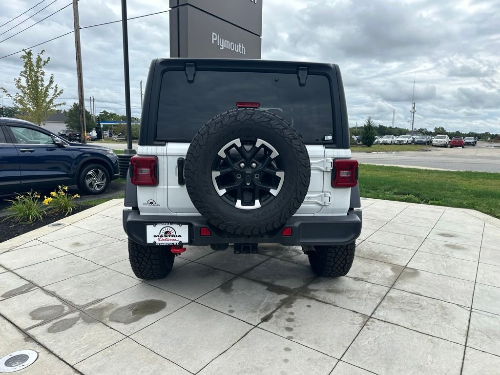 Used 2025 White Jeep Rubicon image 4