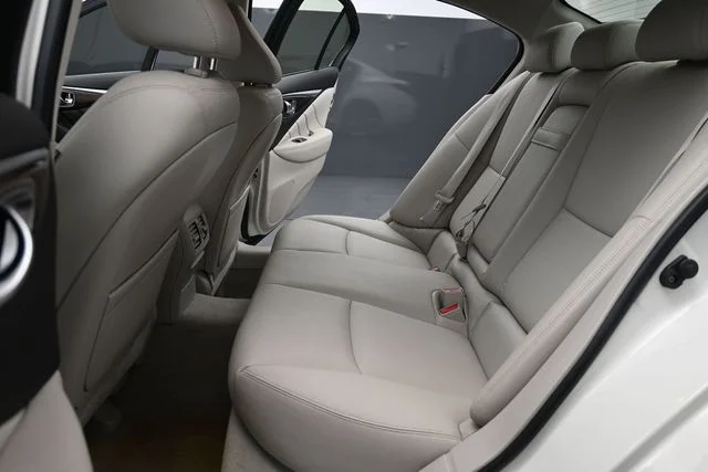 Used 2018 Majestic INFINITI 3.0t LUXE image 16