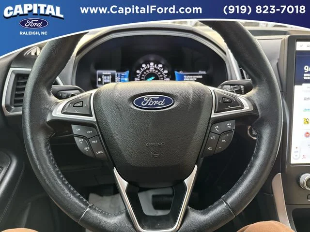 Used 2022 Red Ford SEL image 35