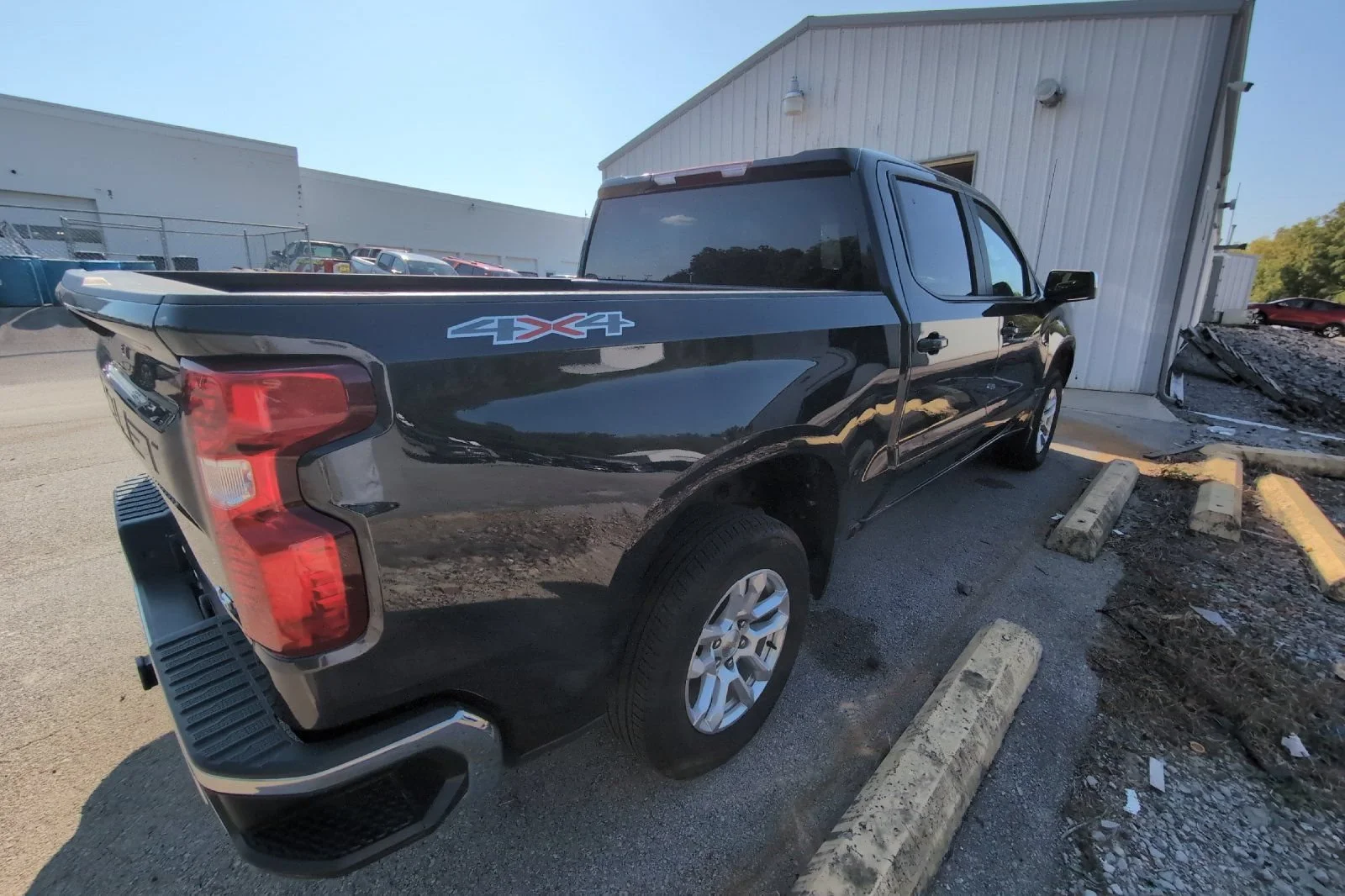 Used 2024 Dark Ash Metallic Chevrolet LT (2FL) image 6
