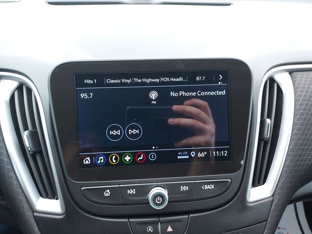 Used 2024 White Chevrolet LT image 24