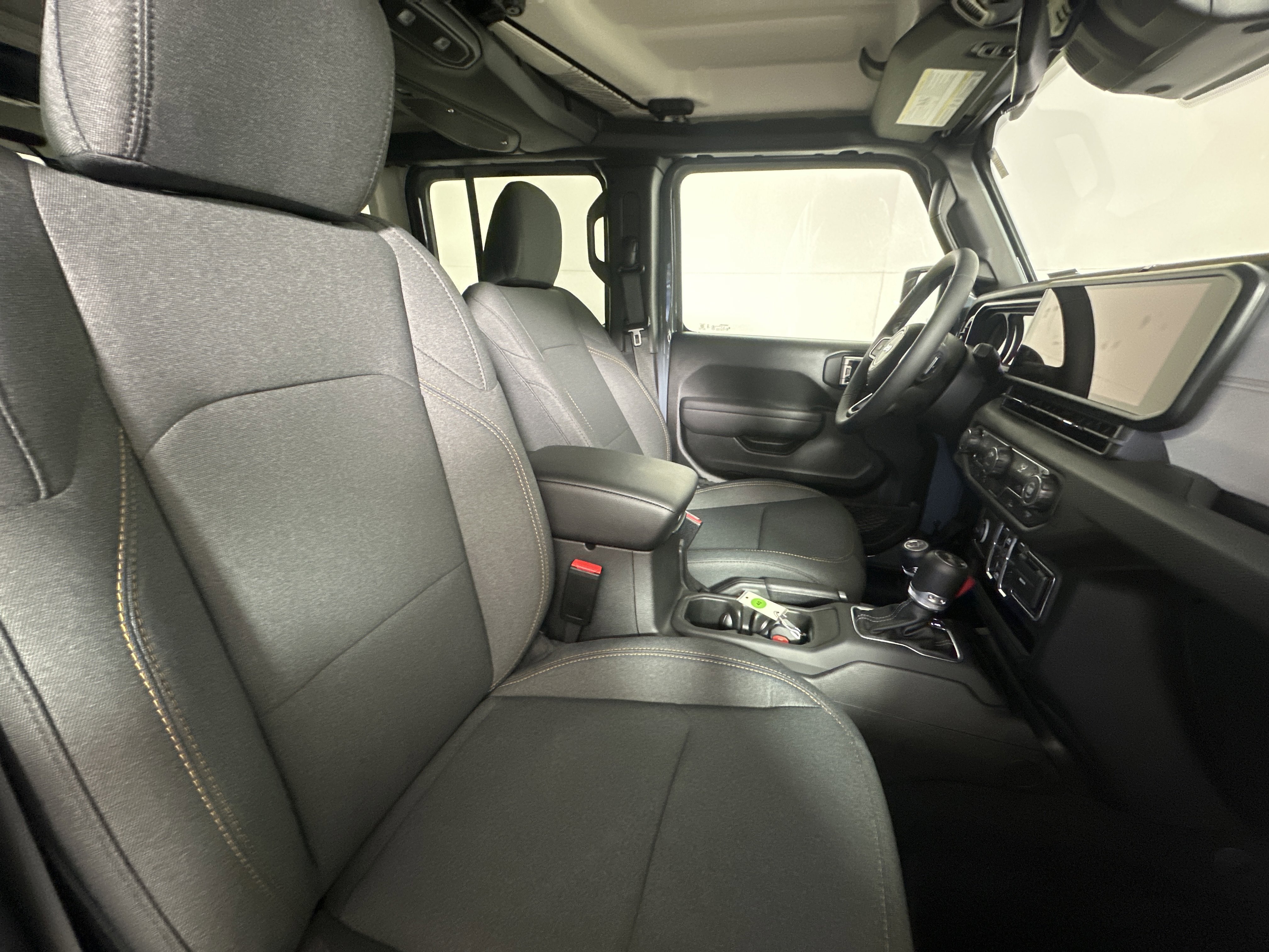 New 2026 Anvil Clear-Coat Exterior Paint Jeep Sport S image 24