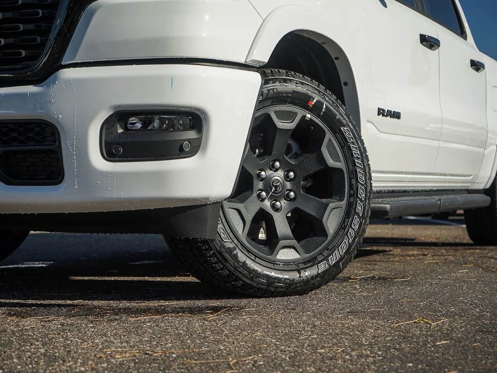 New 2026 Bright White Clearcoat RAM Big Horn/Lone Star image 6