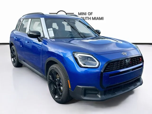 2027 MINI Countryman Signature Plus