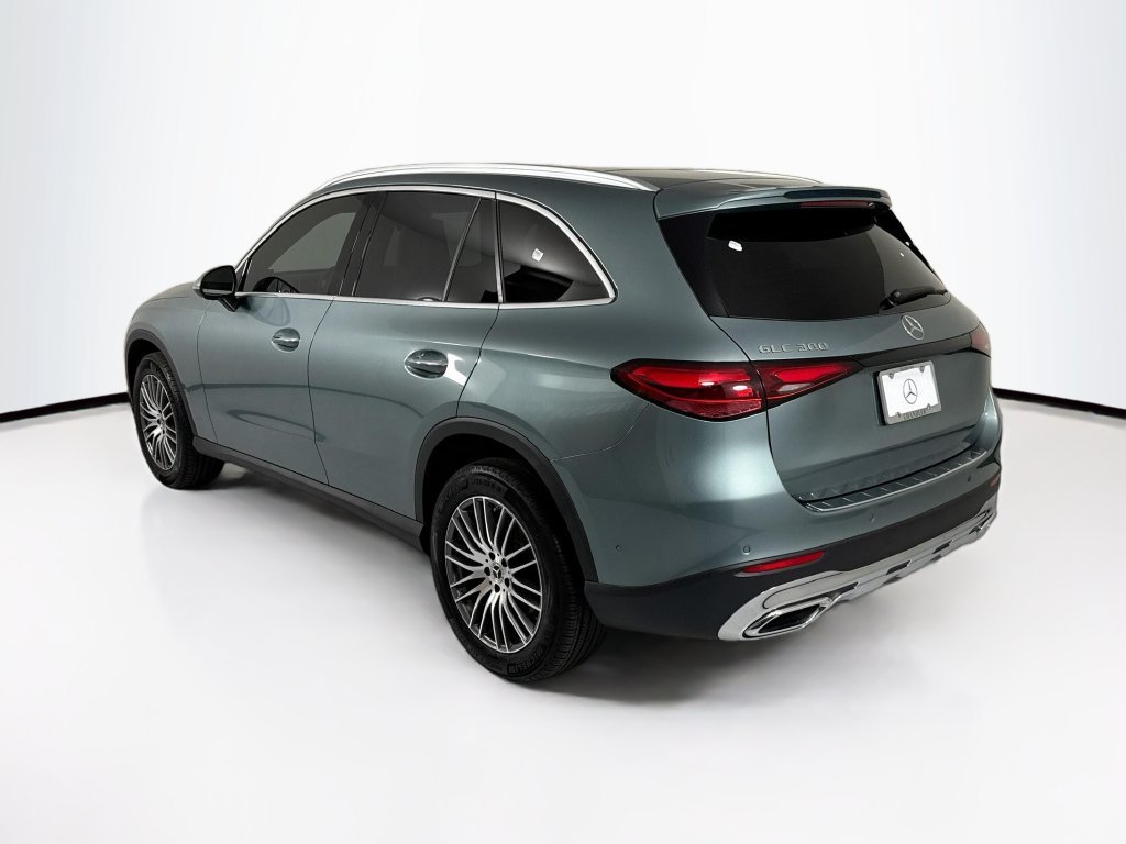 Certified Used 2026 Verde Silver Metallic Mercedes-Benz GLC 300 image 7