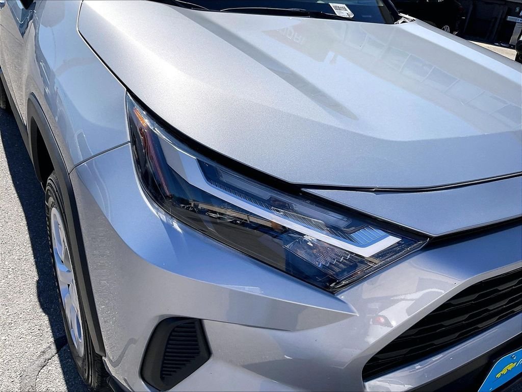 Used 2025 Silver Toyota LE image 32