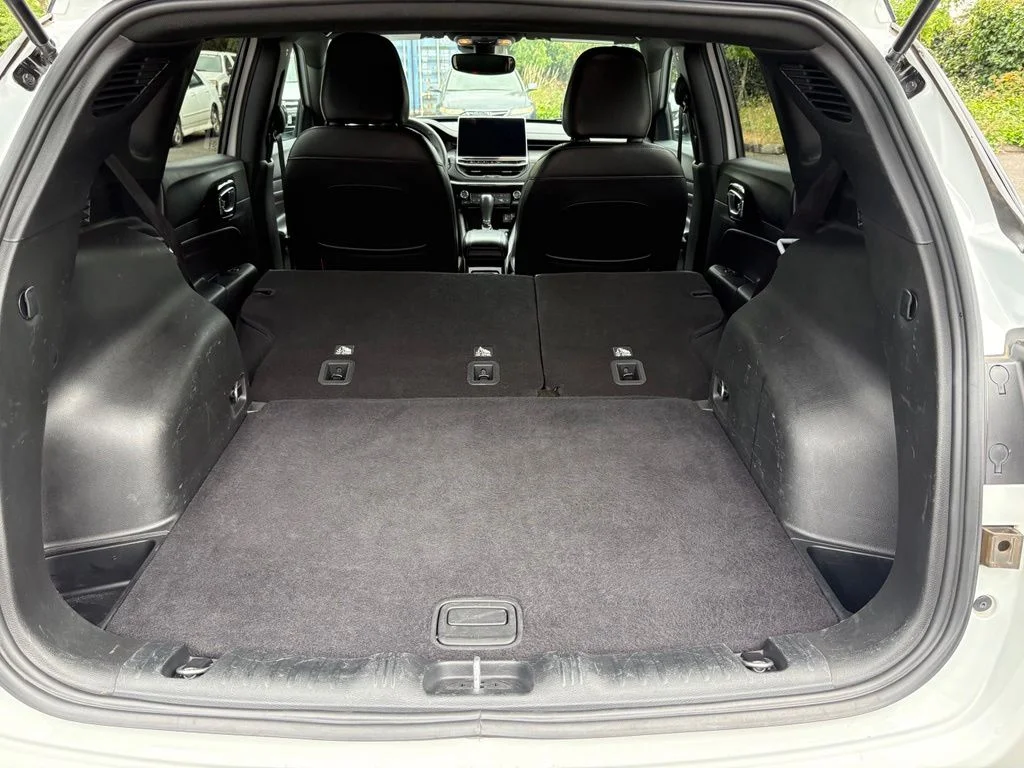 Used 2024 White Jeep Trailhawk image 23