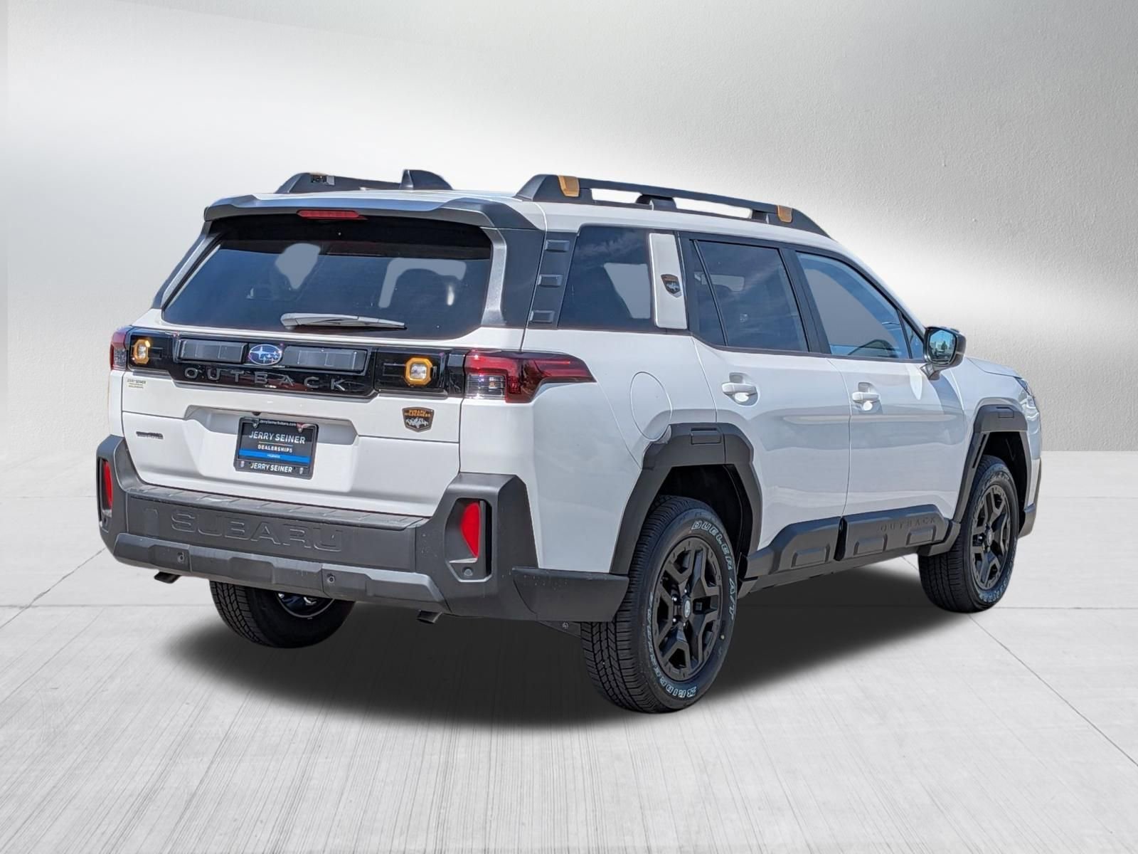 New 2026 CRYSTAL WHITE PEARL Subaru Wilderness image 8