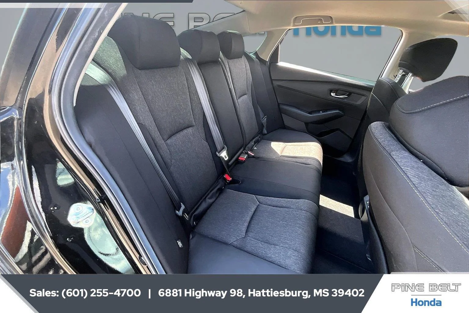 Used 2025 Crystal Black Pearl honda SE CVT image 20