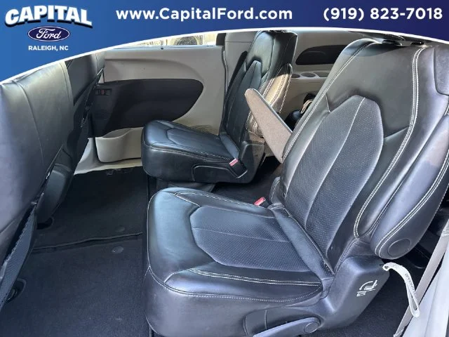 Used 2024 Silver Chrysler Touring L image 18
