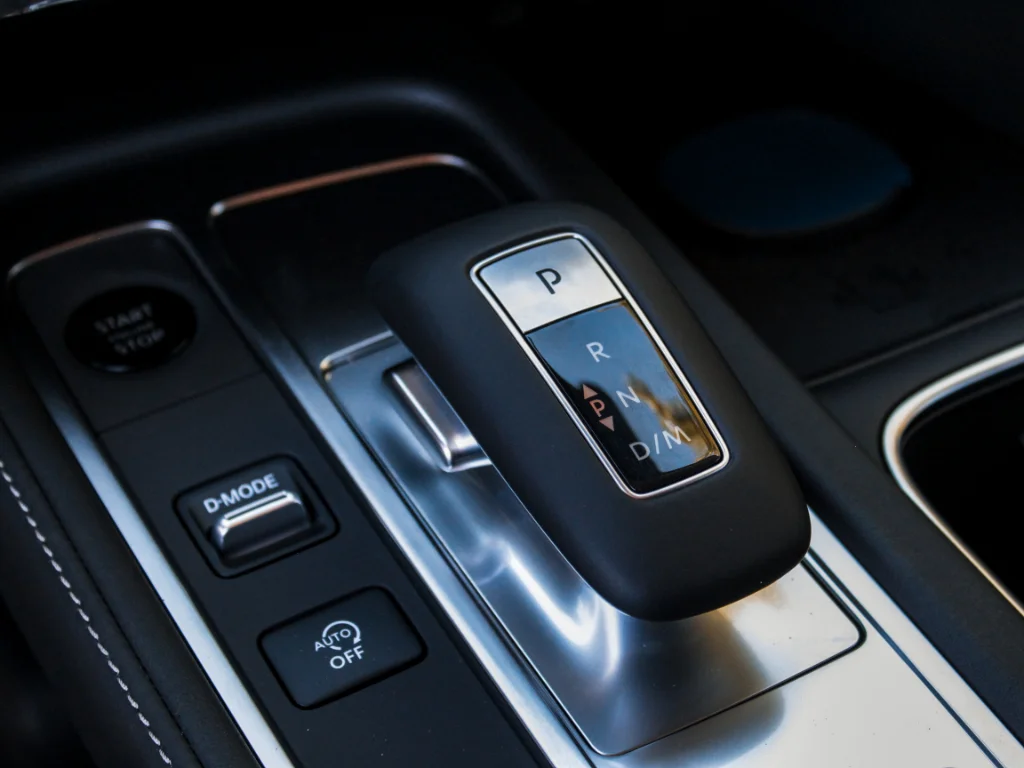 New 2027 GRAPHITE SHADOW INFINITI Luxe AWD image 21