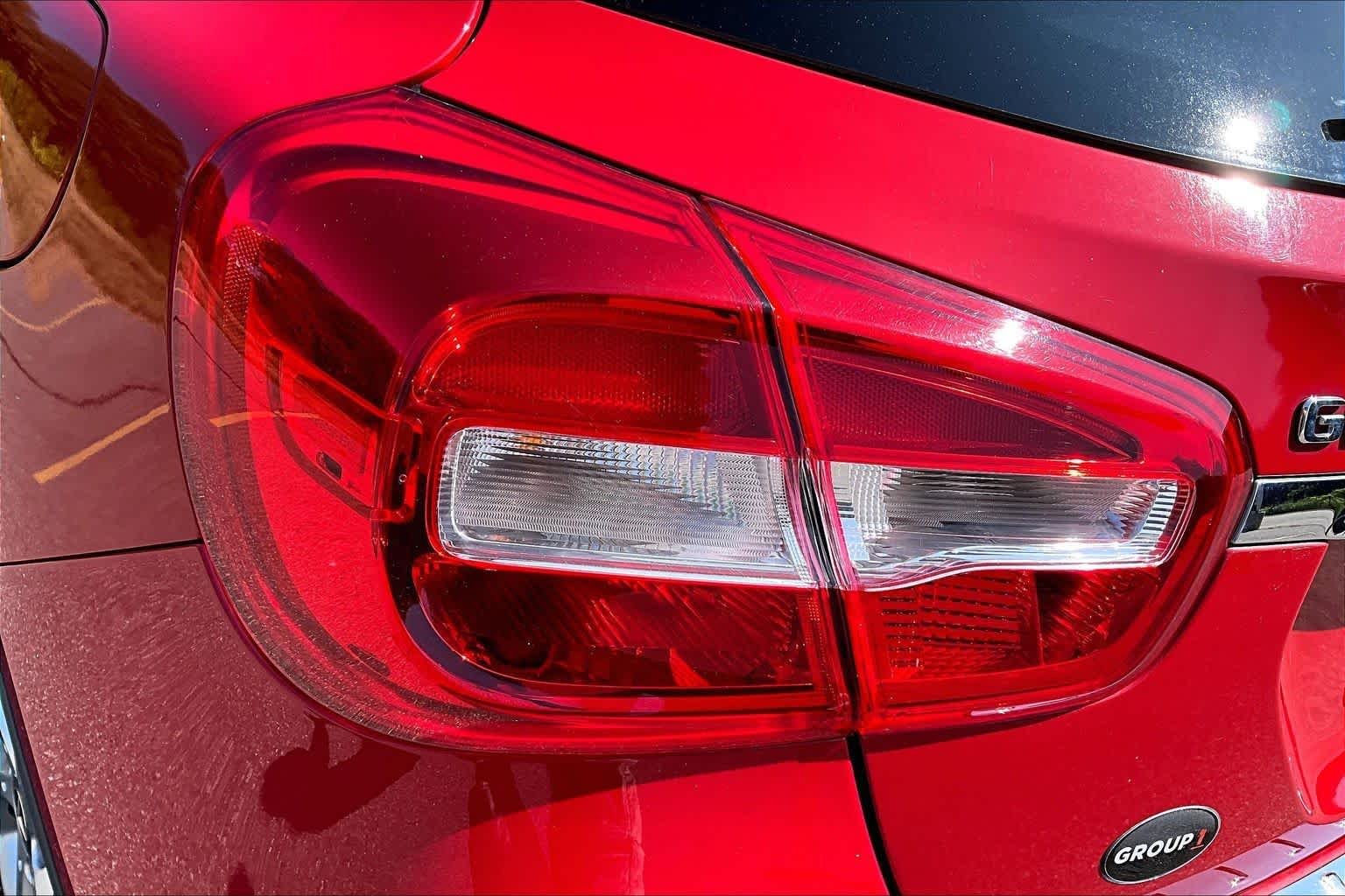 Used 2018 Jupiter Red Mercedes-Benz GLA 250 image 28