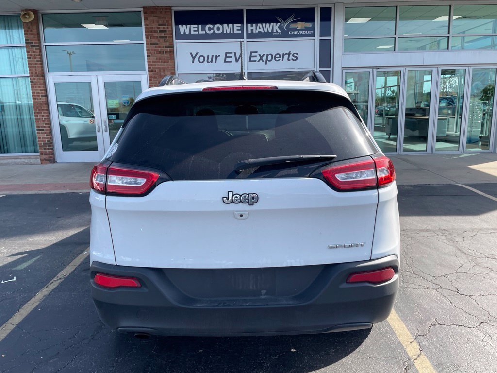 Used 2017 White Jeep Sport image 4