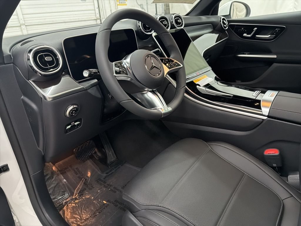 Used 2026 White Mercedes-Benz GLC 300 image 12