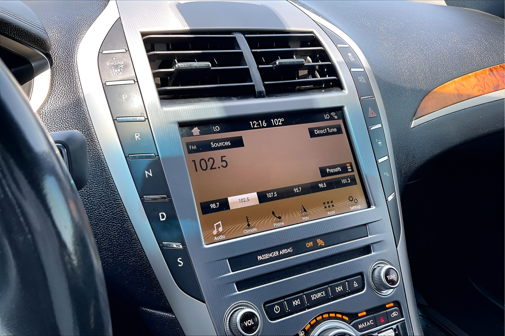 Used 2019 Gray Lincoln Reserve image 21