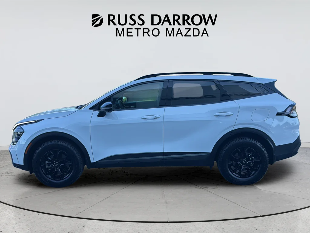 Used 2023 White Kia X-Pro Prestige image 2