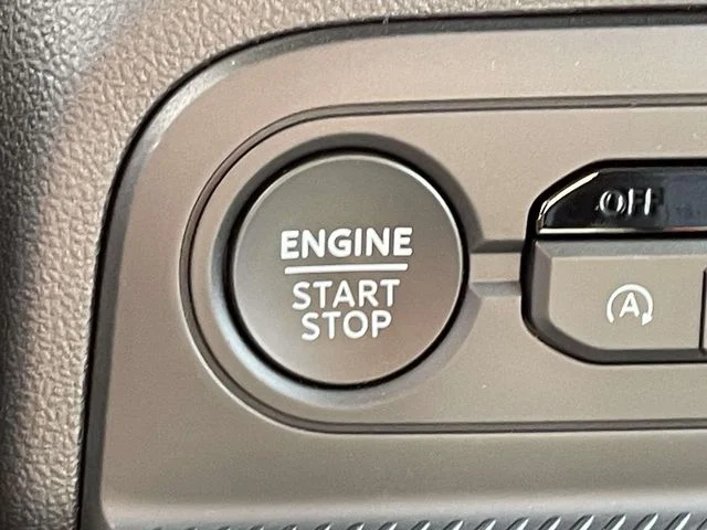 New 2026 Velocity Blue Metallic Ford Outer Banks® image 27