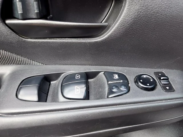 Used 2020 Gray Nissan S image 36