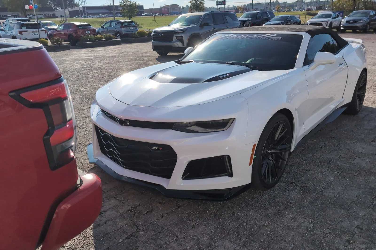 Used 2018 SUMMIT WHITE Chevrolet ZL1 image 12