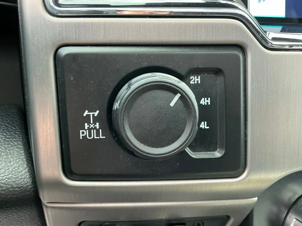 Used 2022 White Ford Platinum image 36