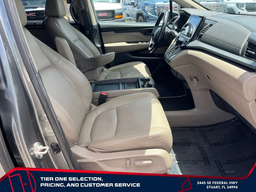 Used 2018 Green Honda Touring image 20