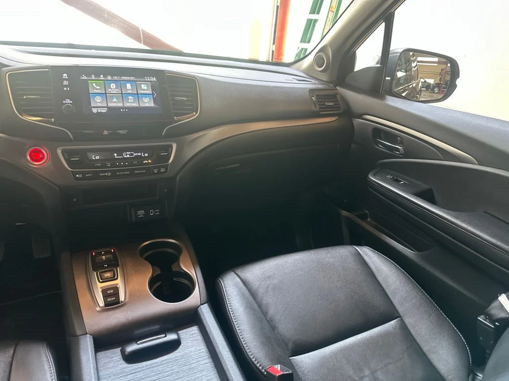 Used 2021  Honda EX-L image 25
