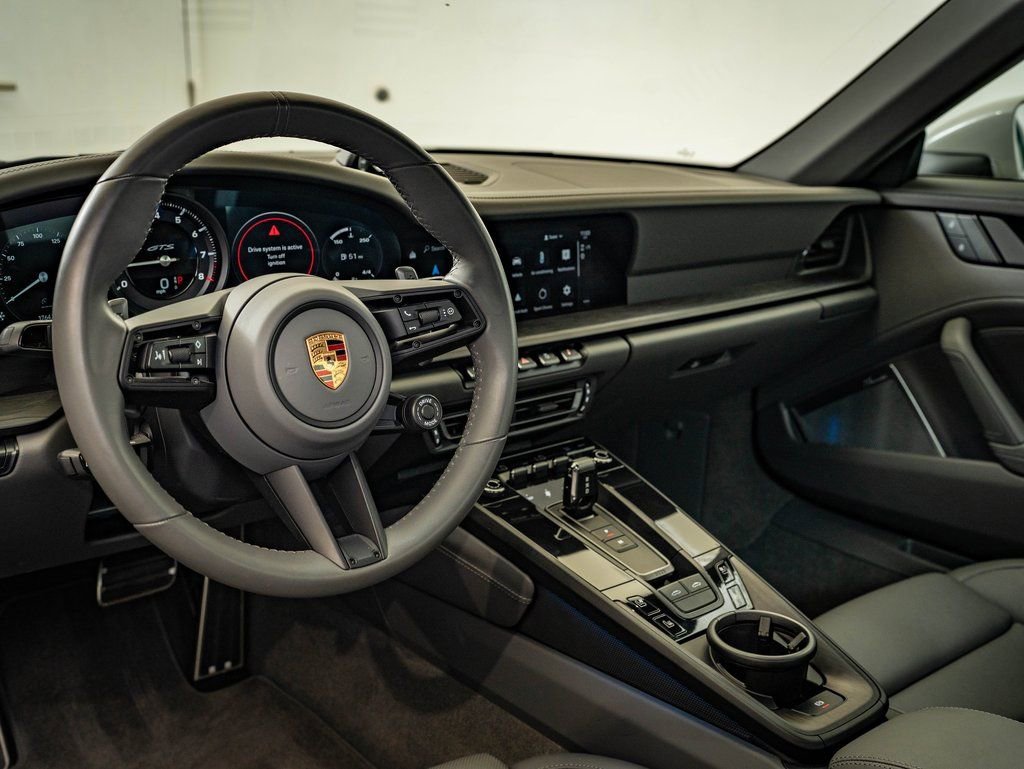Used 2022 Chalk Porsche Targa 4 GTS image 5
