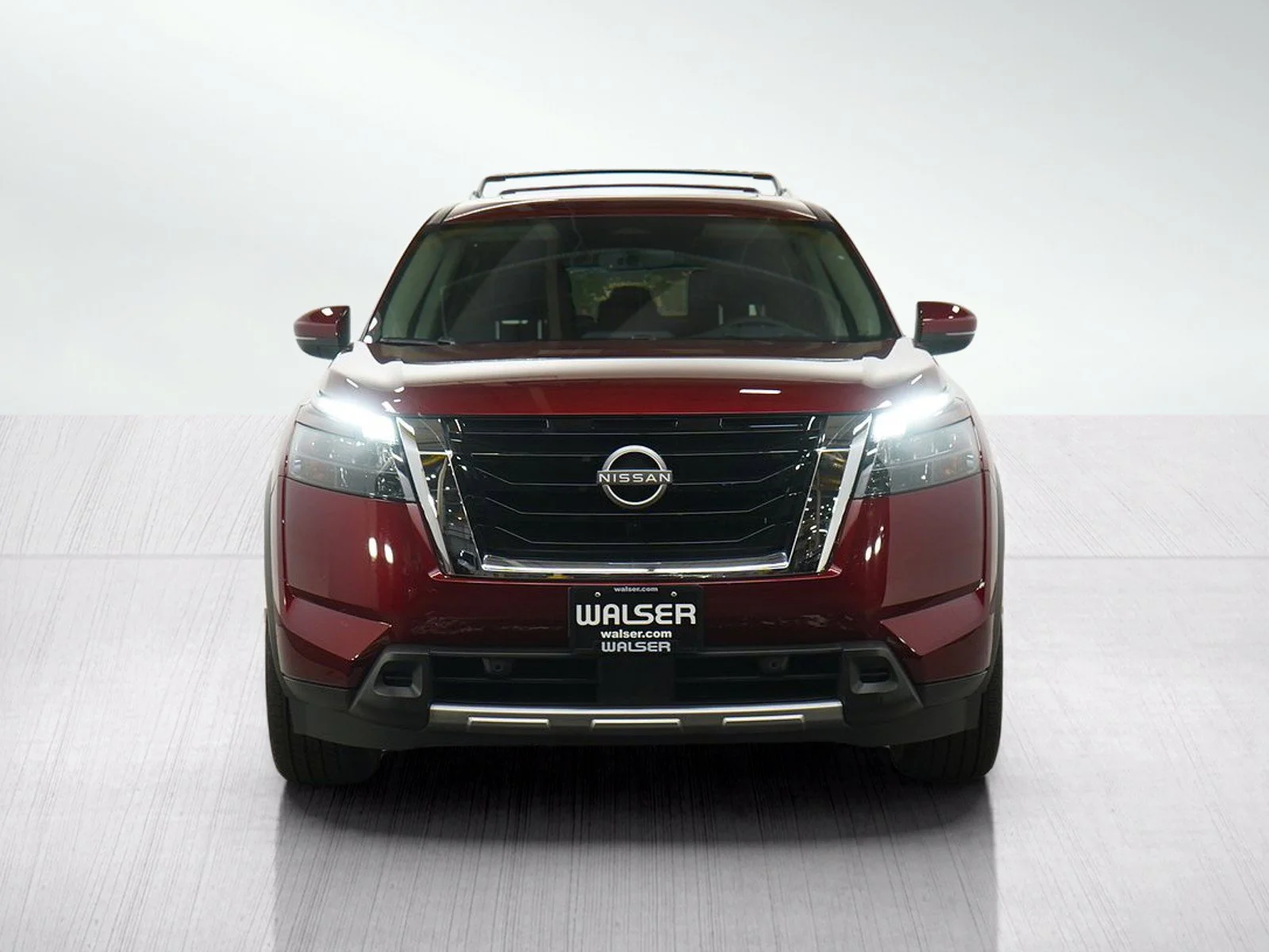 Used 2025 Scarlet Ember Tintcoat Nissan Platinum image 9