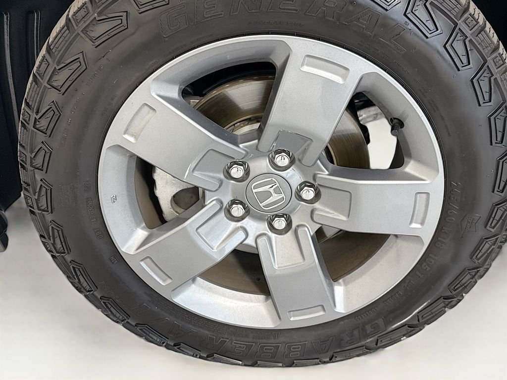 Certified Used 2025 Sonic Gray Pearl Honda TrailSport image 30
