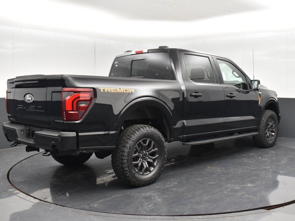 New 2026 Agate Black Metallic Ford Tremor® image 19