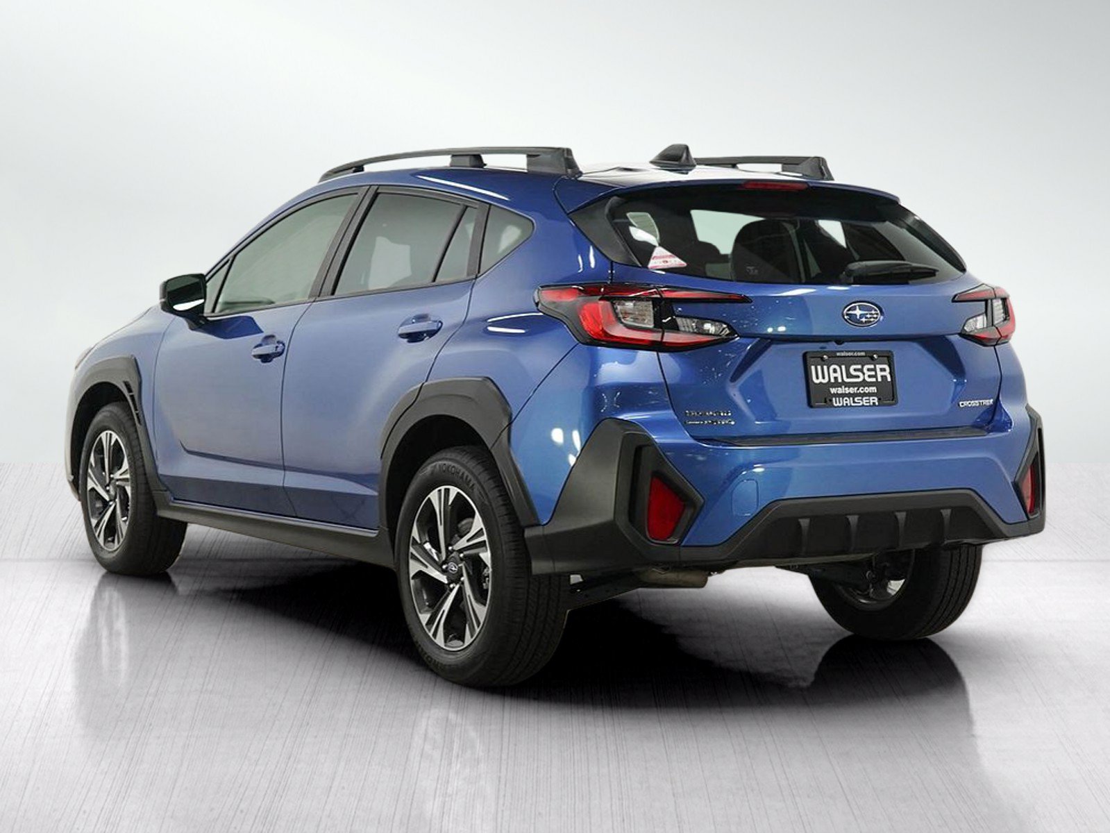 Used 2025 Daybreak Blue Pearl Subaru Premium image 3