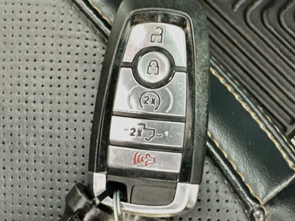 Used 2022 Blue Metallic Ford Platinum image 39