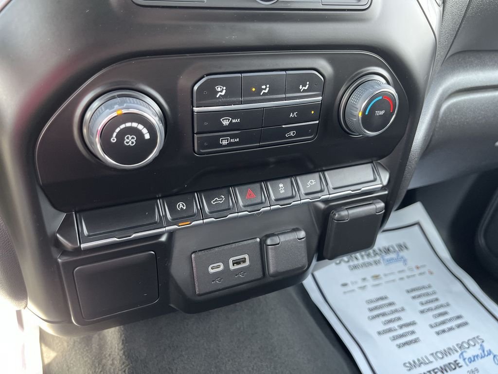 Used 2021 Blue Chevrolet Custom image 18