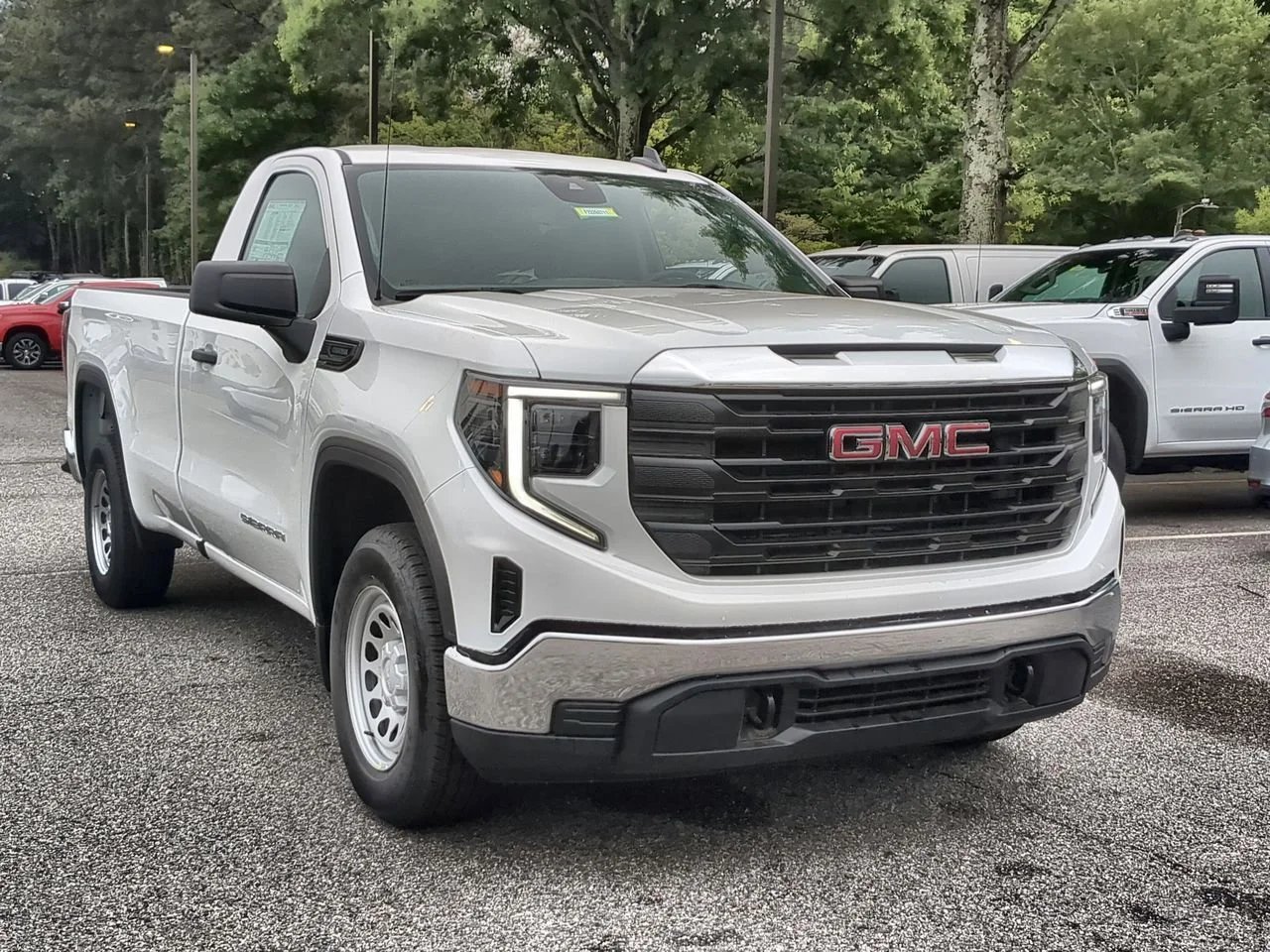 New 2026 Summit White GMC Pro image 2