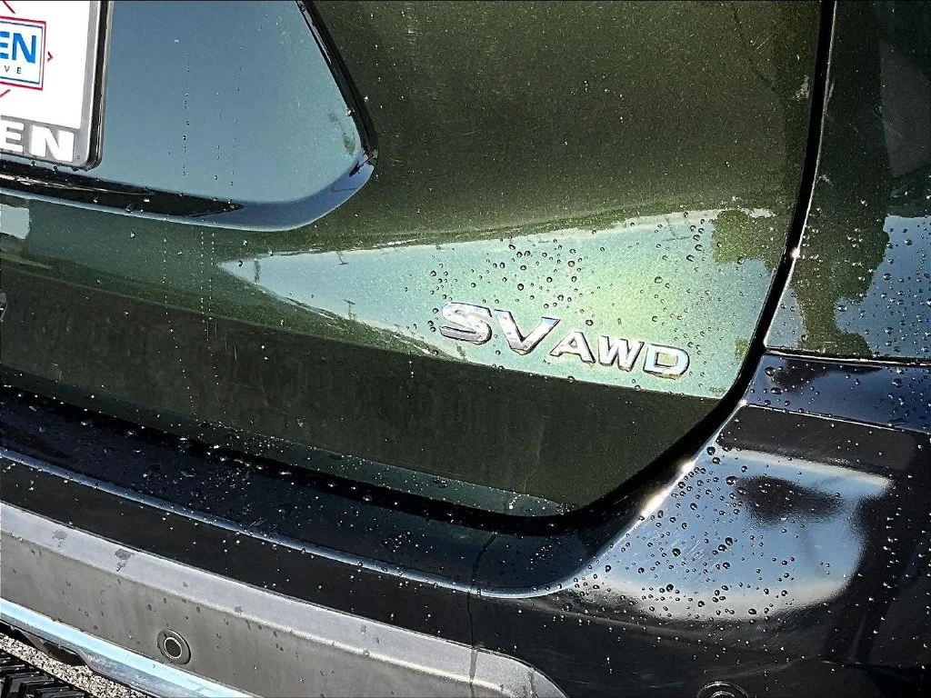 Used 2020 Midnight Pine Metallic Nissan SV image 28