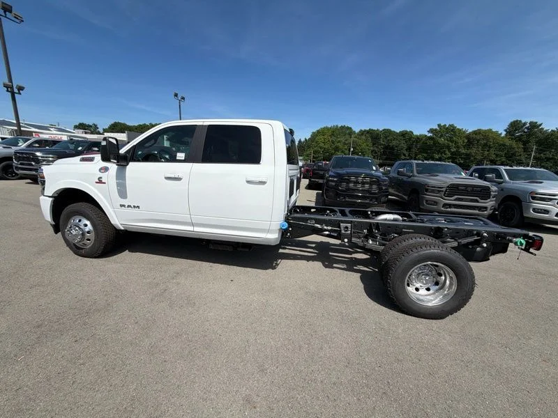 New 2026 Bright White Clear-Coat Exterior Paint RAM Laramie image 6