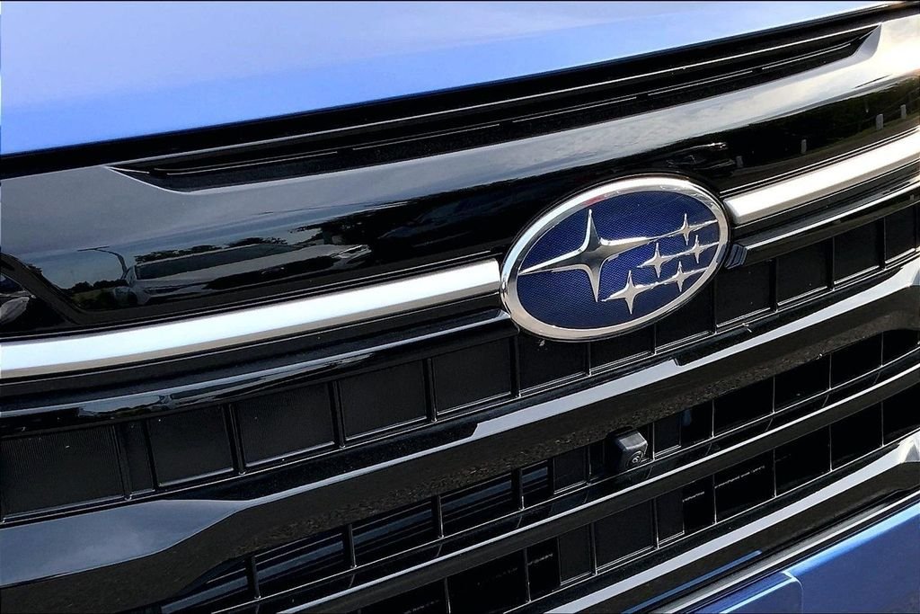 Used 2025 Blue Subaru Touring image 32