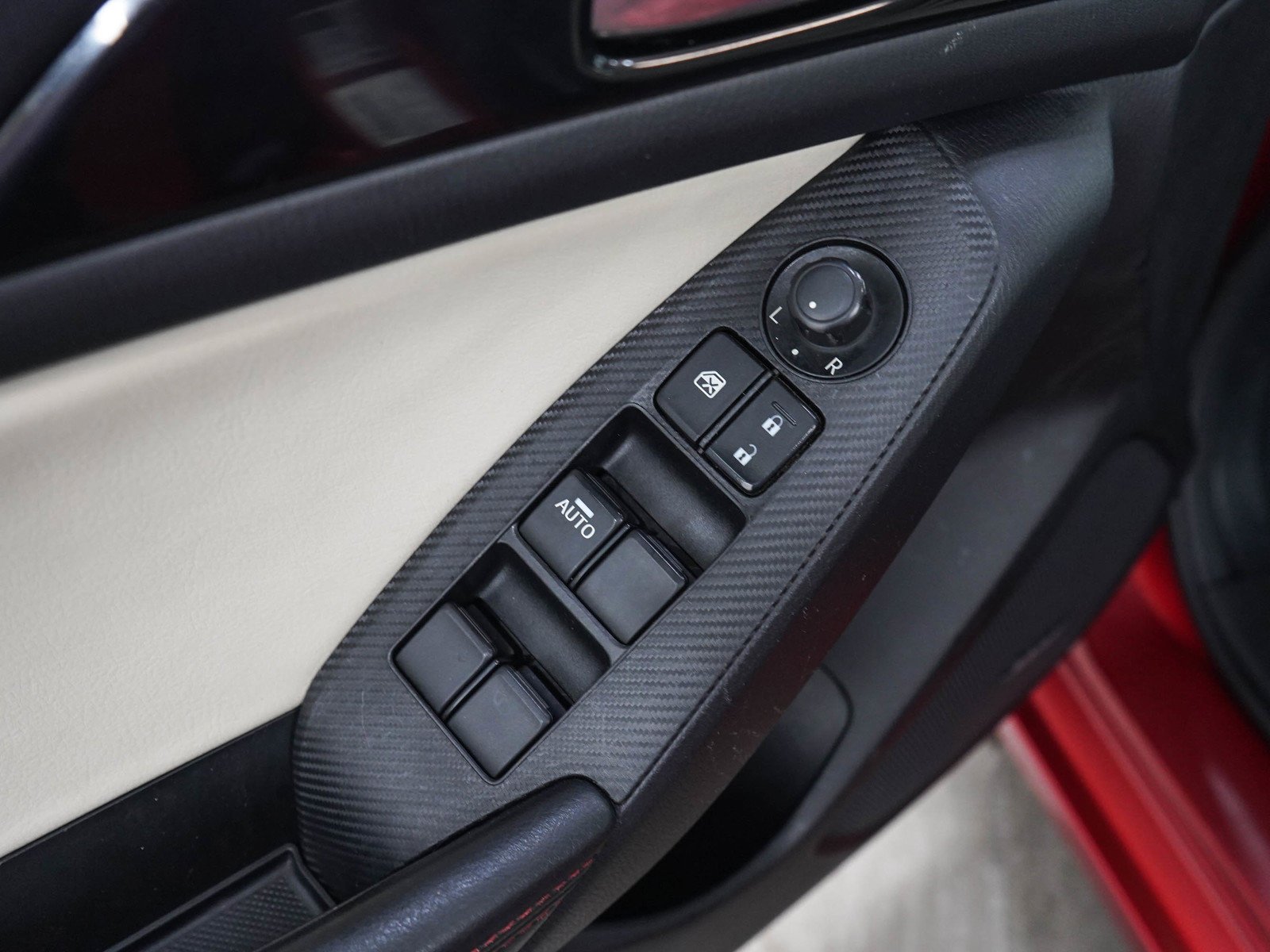 Used 2014 Soul Red Metallic Mazda 5dr HB Auto s Grand Touring image 21