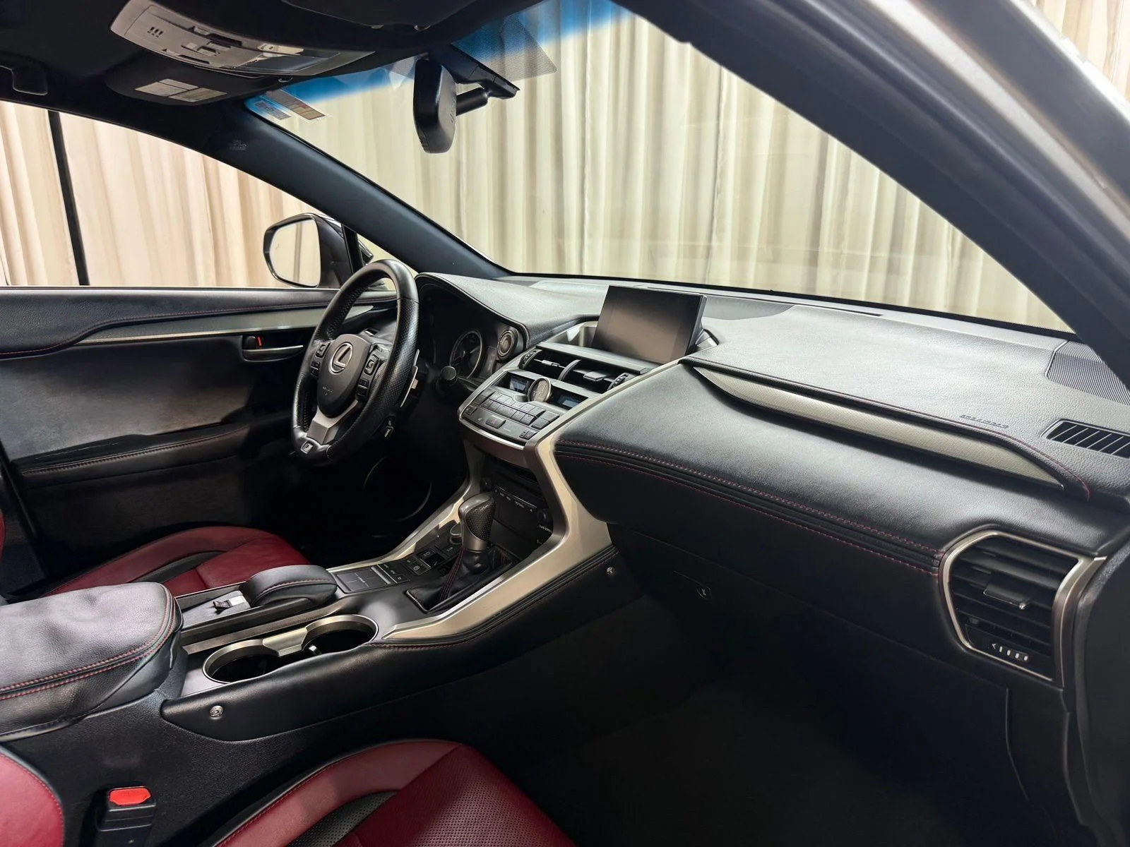 Used 2015 Atomic Silver Lexus F Sport image 42