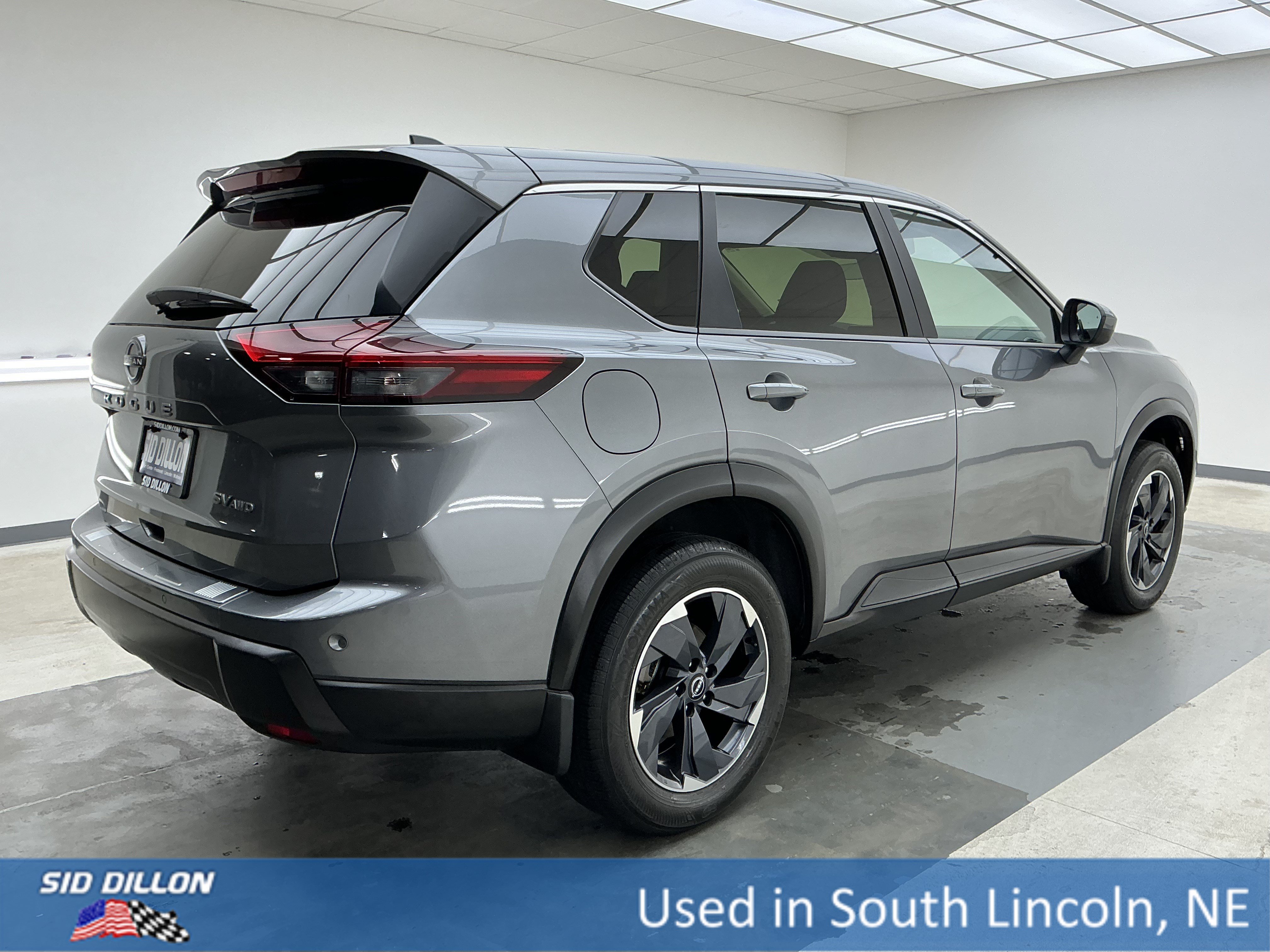 Used 2024 Gun Metallic Nissan SV image 4