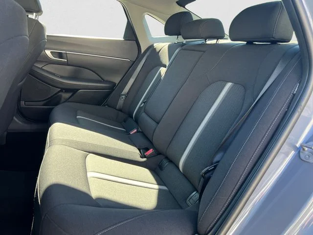 Used 2024 Blue Hyundai SEL image 13