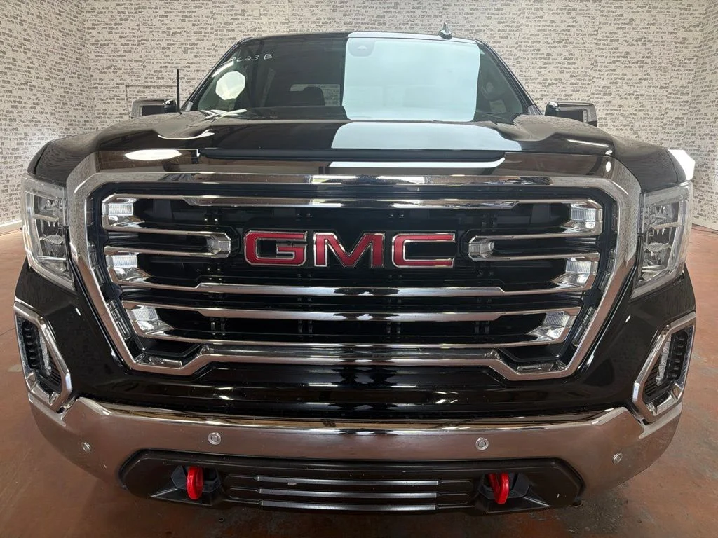 Used 2019 Onyx Black GMC SLT image 2