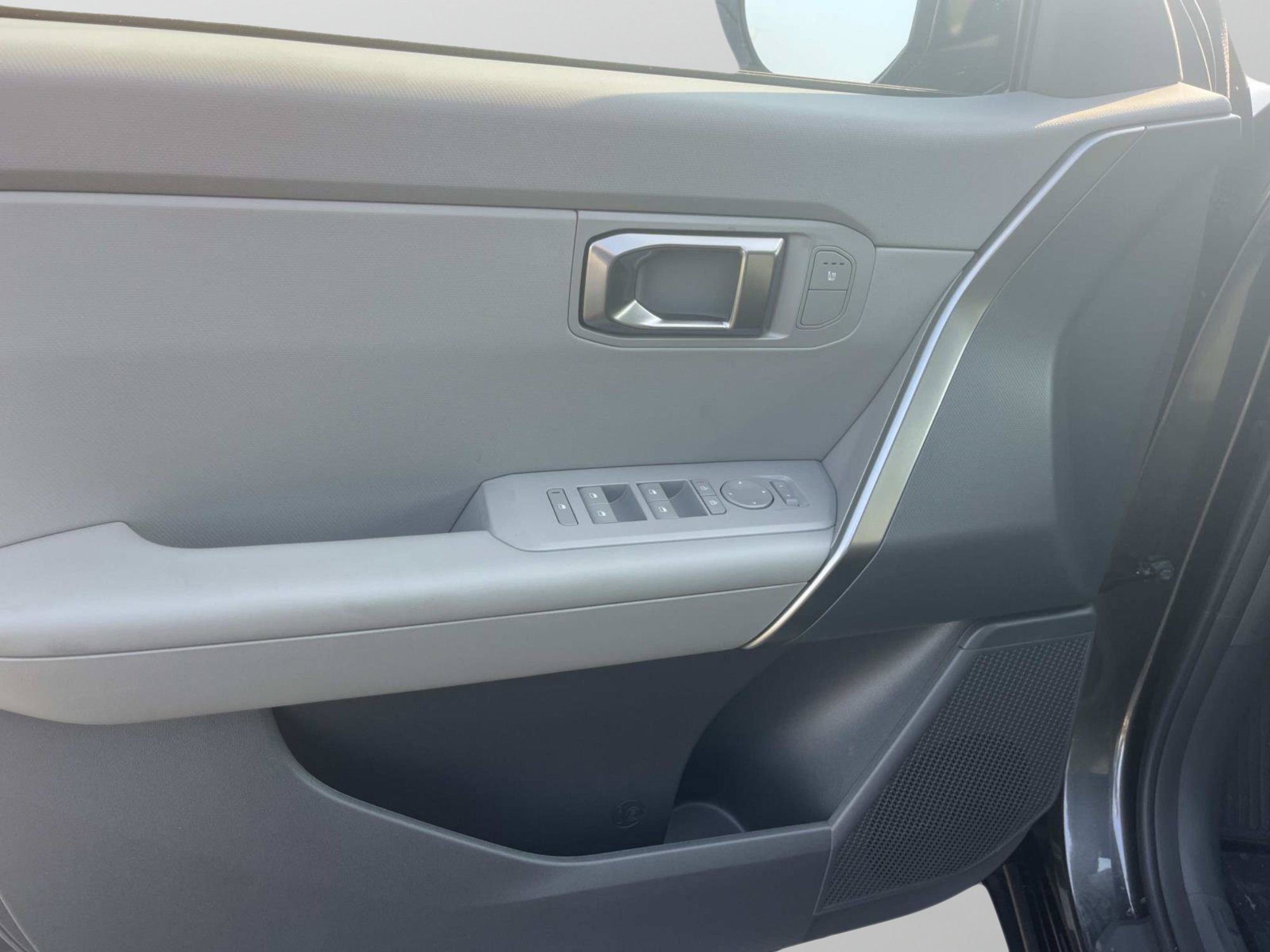 New 2027 Interstellar Gray Kia X-Line S image 21