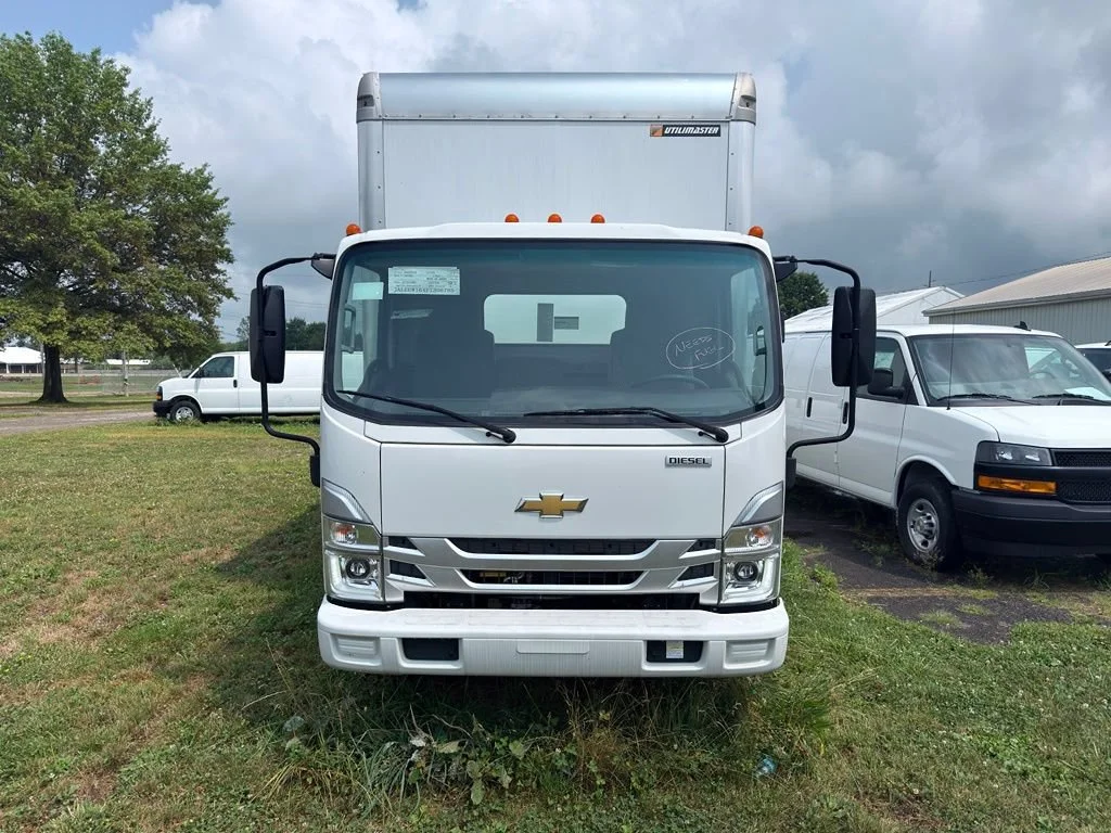 New 2023 Arc White Chevrolet NA image 13