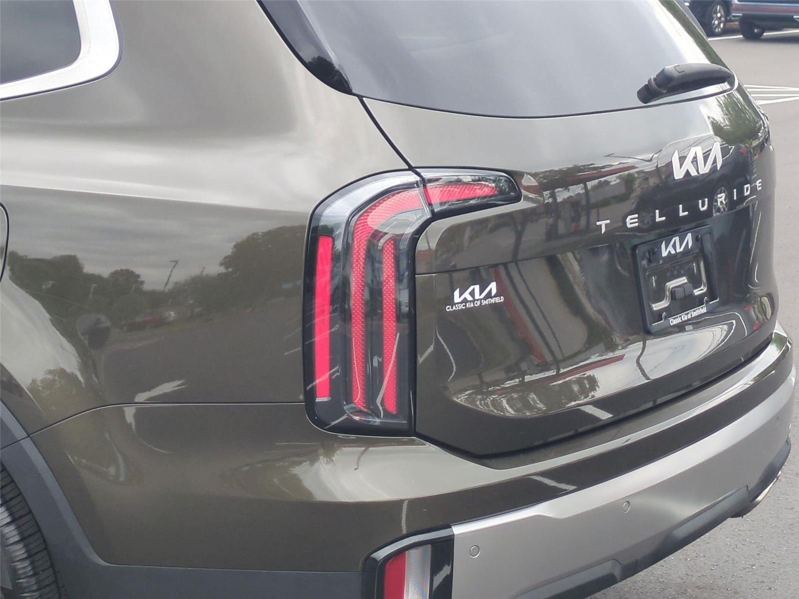 Used 2025 Dark Moss Kia EX image 23