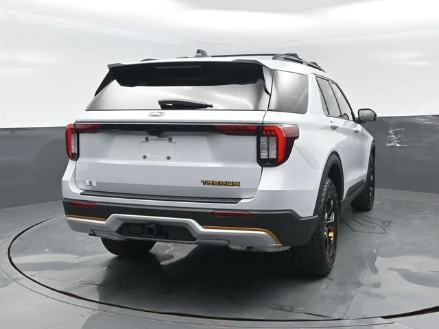 New 2026 White Ford Tremor image 21